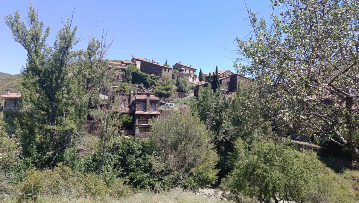 Acceder a Patones de Arriba 3 Panorámica del pueblo de Patones de Arriba sierra norte